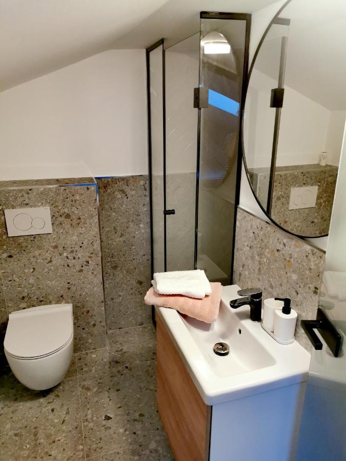Rainbow Apartment, 코페르 외부 사진