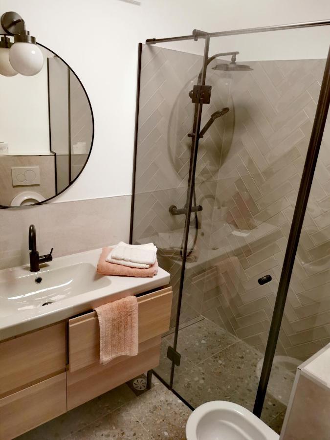 Rainbow Apartment, 코페르 외부 사진